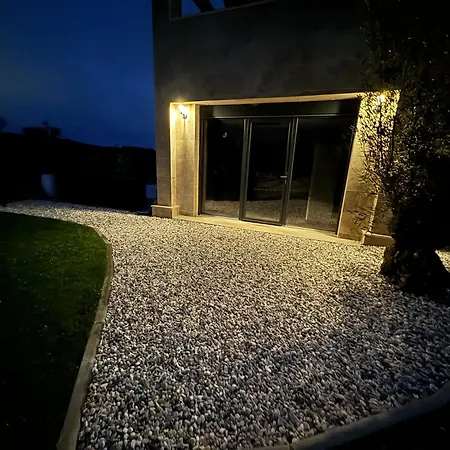 Le Petit Bascans Jacuzzi Piscine Salle De Sport Privat bolig